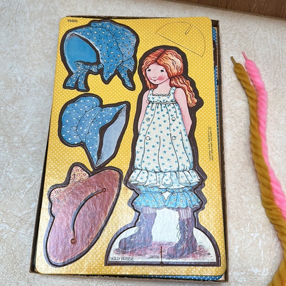 1975 Rare Vintage Holly Hobbie Sew On Colorforms Busy Fingers Activity Toy. NEW - Picture 4 of 12